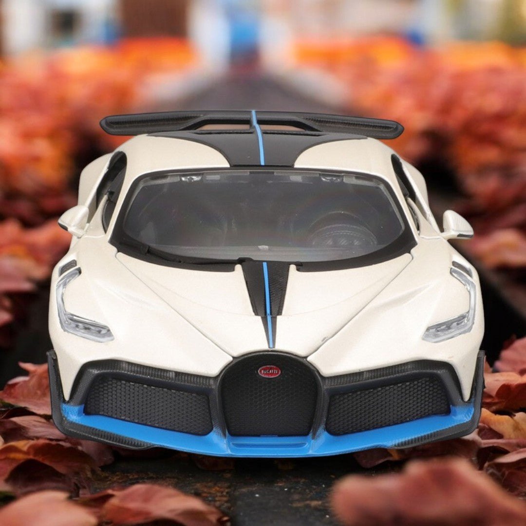 Auto Bugatti Divo In Charcoal Escala 1:24