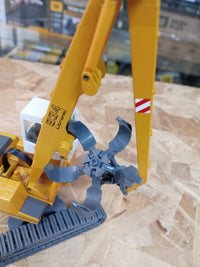 Thumbnail for Liebherr R922 Crawler Excavator 1:50 Scale