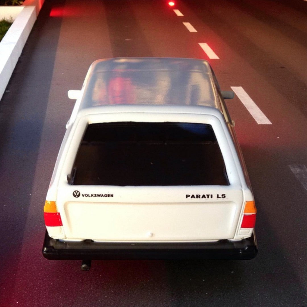 Auto Volkswagen Parati LS Año 1983 Escala 1:43 (Modelo Descontinuado)