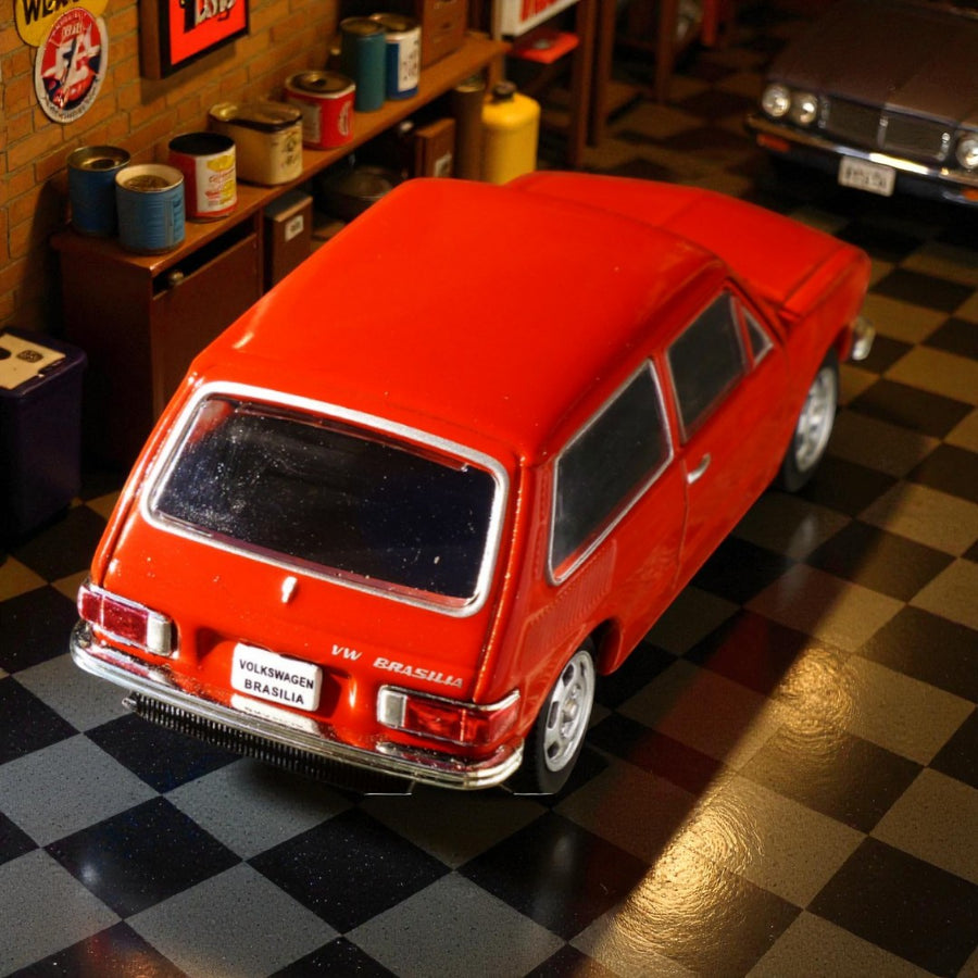 Auto Volkswagen Brasilia Escala 1:43 (Modelo Descontinuado)