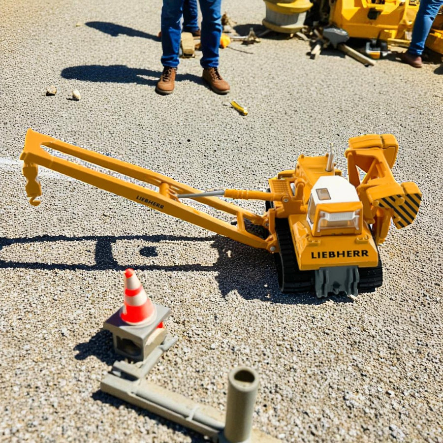 Tractor Tiende Tubos Liebherr RL64 Escala 1:87 (Modelo Descontinuado)