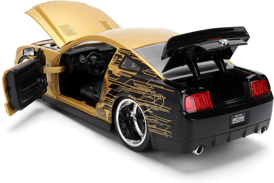 Auto Ford Mustang Shelby Año 2008 BigTime Muscle Escala 1:24