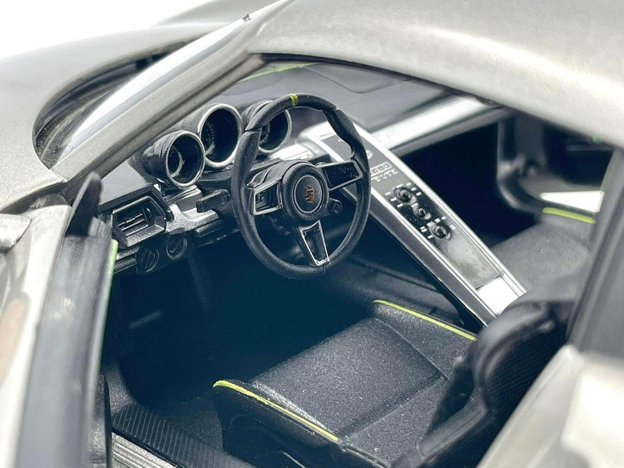 Auto Porsche 918 Spyder Escala 1:24