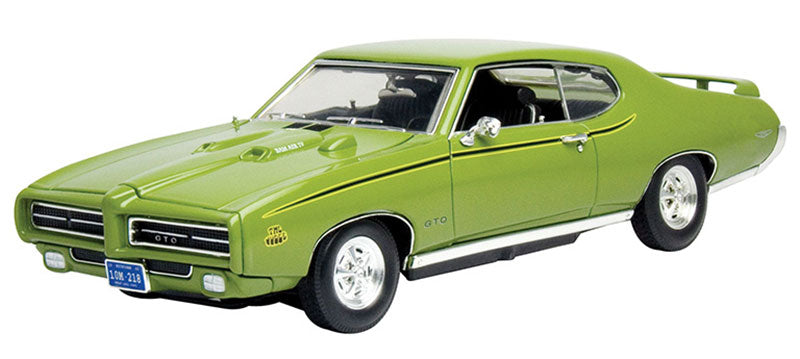 1965 Pontiac GTO Car, 1:18 Scale
