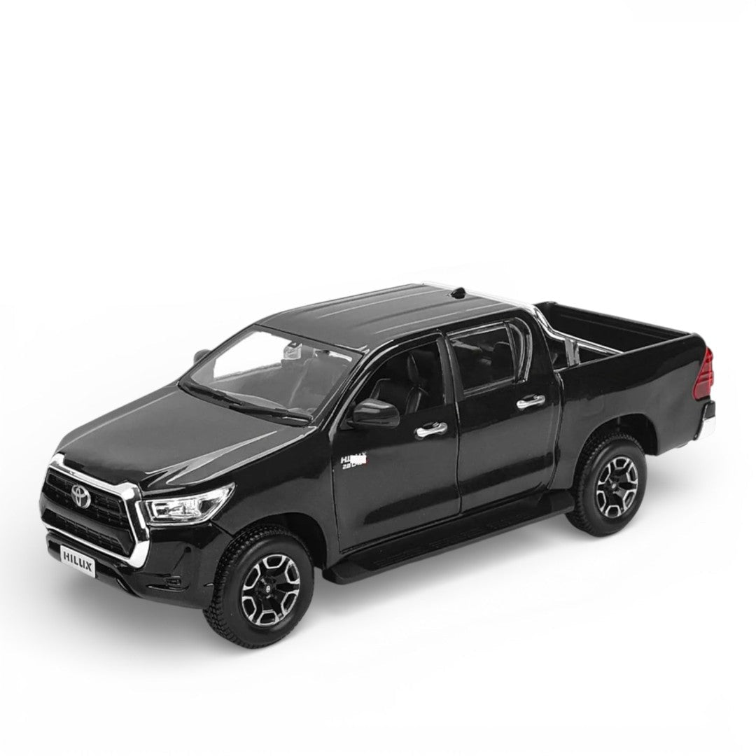 Auto Toyota Hilux Pickup Edición Exclusiva Color Negro Escala 1:27