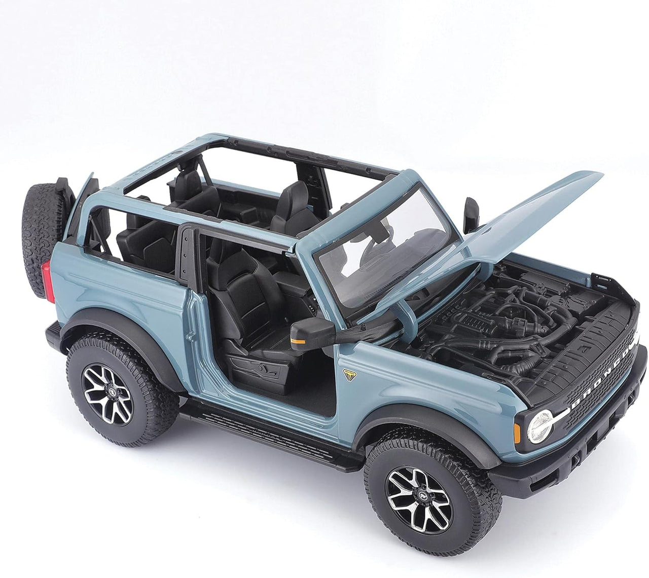 31457OR Car Ford Bronco Badlands 2021 Scale 1:18