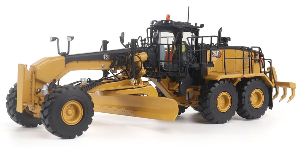 18M3 Motor Grader 1:50 Scale