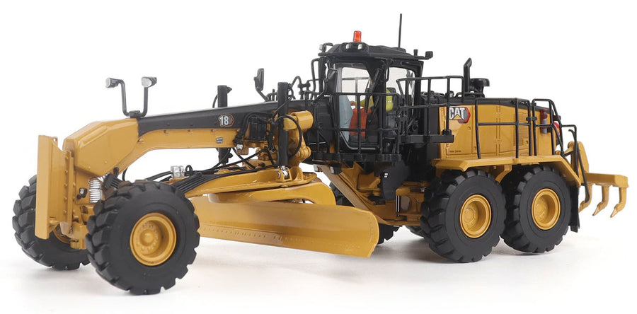 18M3 Motor Grader 1:50 Scale