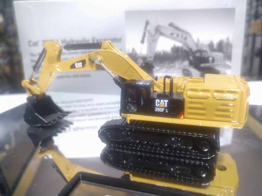85537 Excavadora Hidráulica Caterpillar 390F Escala 1:125 - KATZER