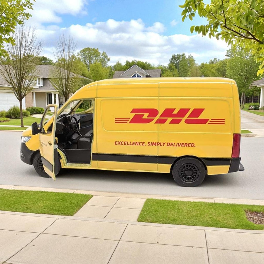 Van Mercedes - Benz Sprinter UPS DHL Escala 1:48