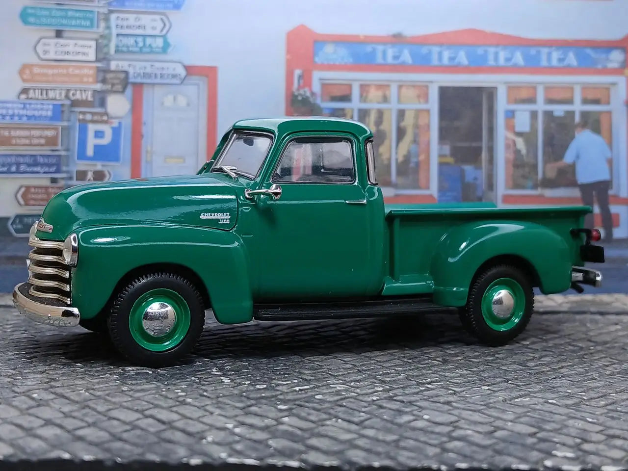 Chevrolet 3100 Pickup Car Year 1950 Scale 1:25 (Pre-Sale)