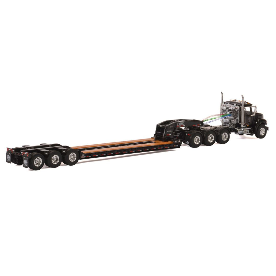 Cama Baja Mack Granite 8X4 3-Axle Escala 1:50 (Modelo Descontinuado)
