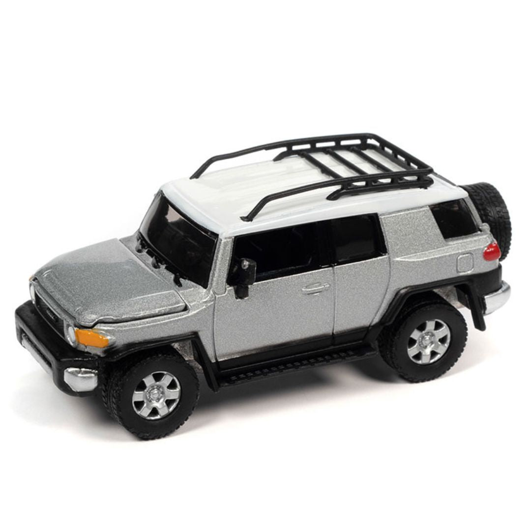 Auto Toyota FJ Cruiser Año 2007 Escala 1:64