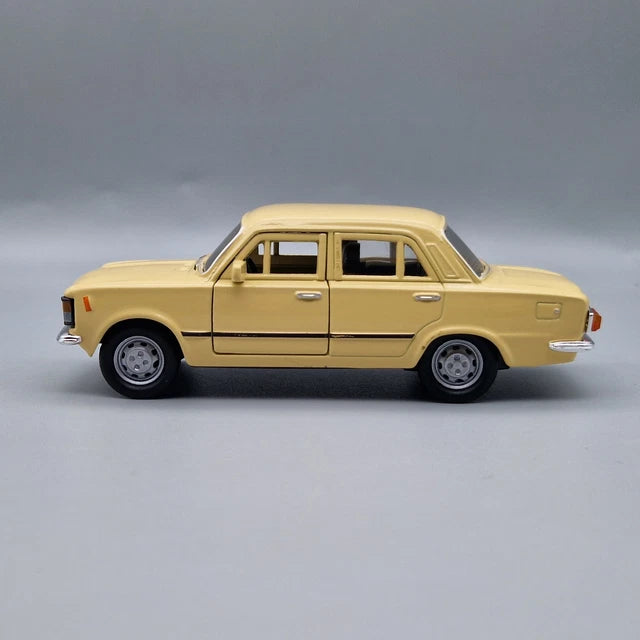 Auto Fiat 125P Escala 1:36 (Modelo Descontinuado)