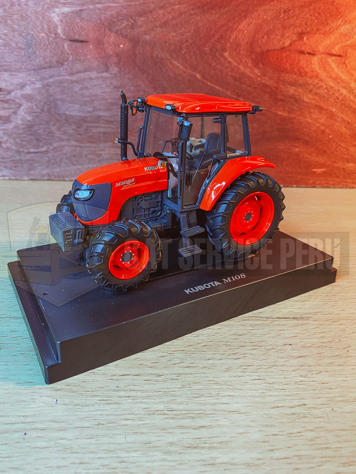 Kubota M108S Agricultural Tractor Scale 1:32
