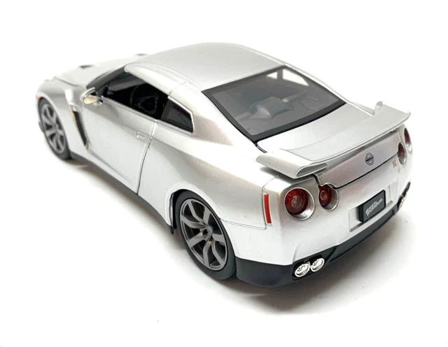 Auto Nissan GT-R (R35) Año 2009 Rápidos & Furiosos Escala 1:24 (Modelo Descontinuado)