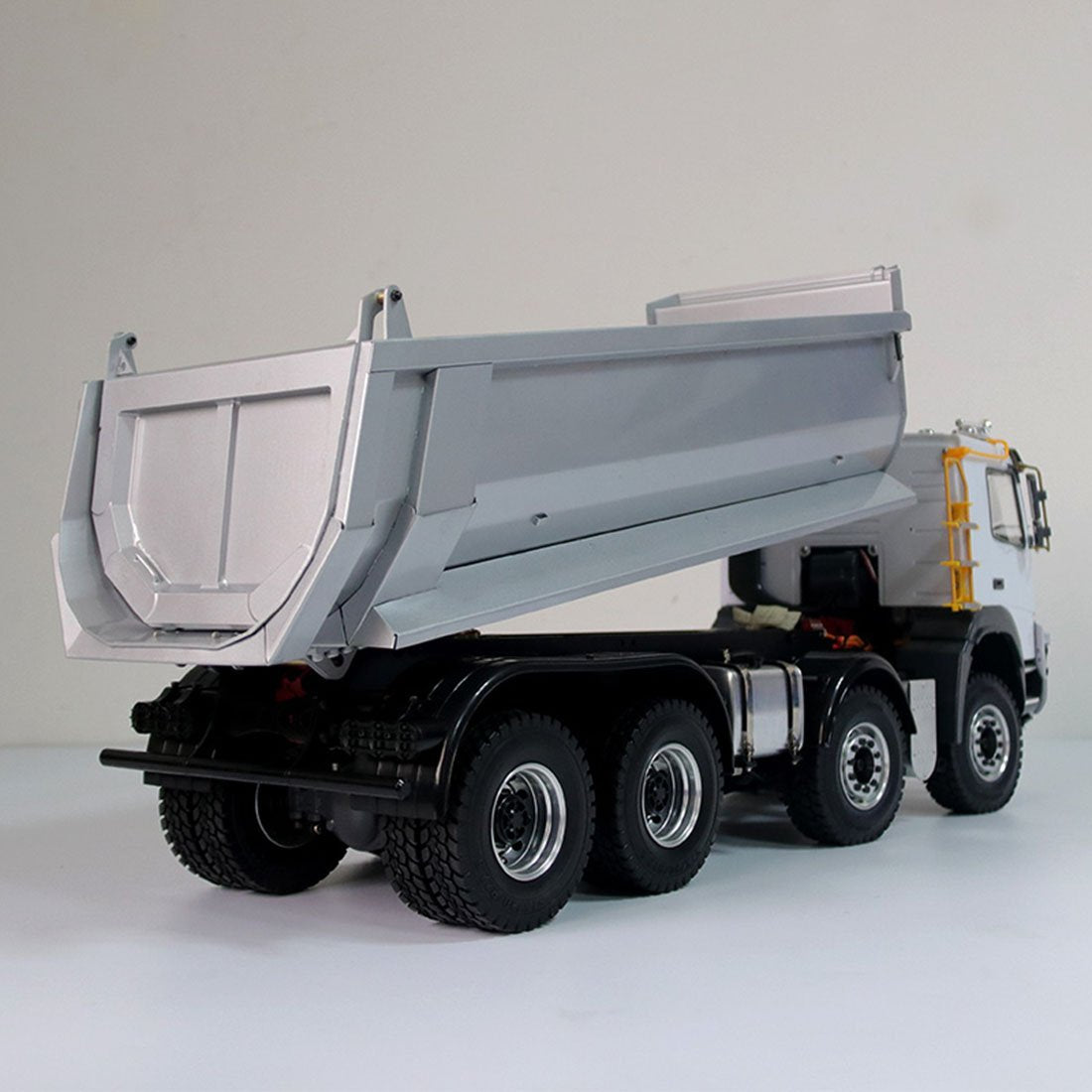 Mercedes Benz Remote Control Dump Truck 1:20 Scale 