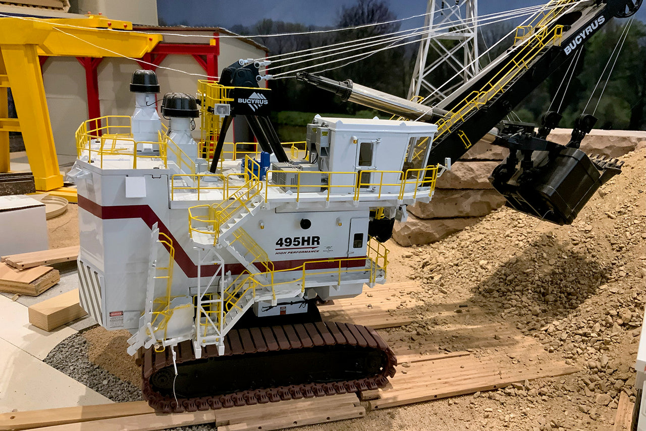 Pala Minera Bucyrus 495HR Escala 1:50 A Control Remoto (Modelo Descontinuado)