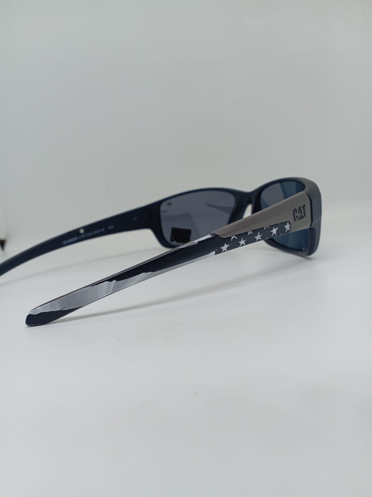 Lentes De Sol Caterpillar Versión Americana CTS SENSOR 127P Lunas Negras Polarizadas