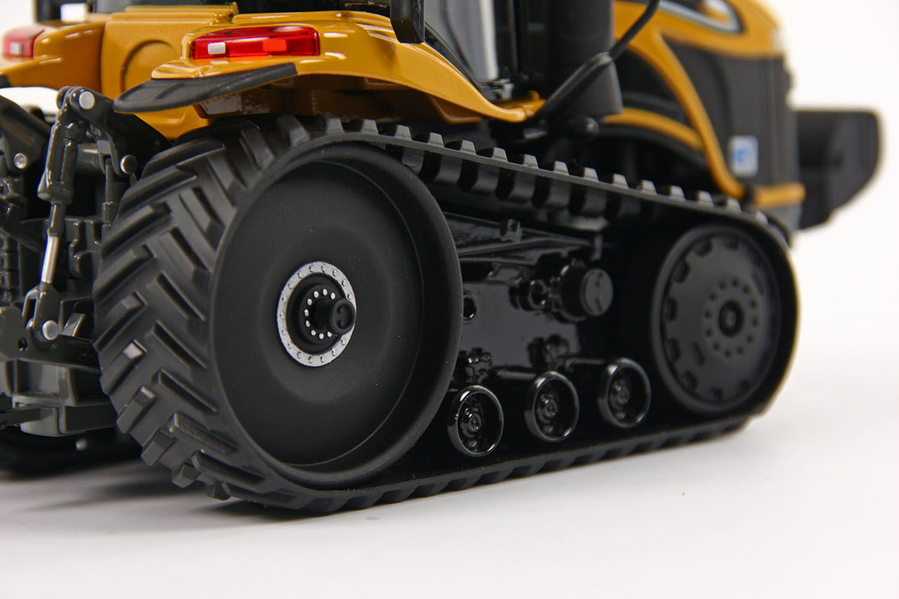 Tractor Agrícola De Orugas Agco Challenger MT765D Escala 1:32 (Modelo Descontinuado)