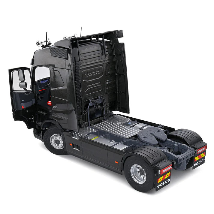 Tracto Camión Volvo FH16 Escala 1:24