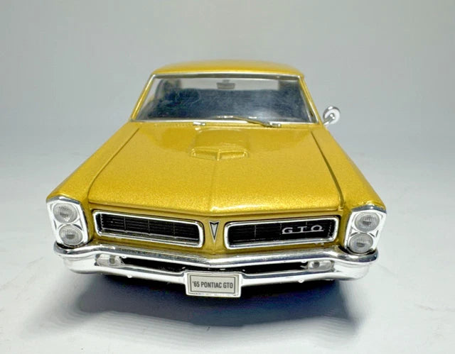 Auto Pontiac GTO Año 1965 Escala 1:36 (Modelo Descontinuado)