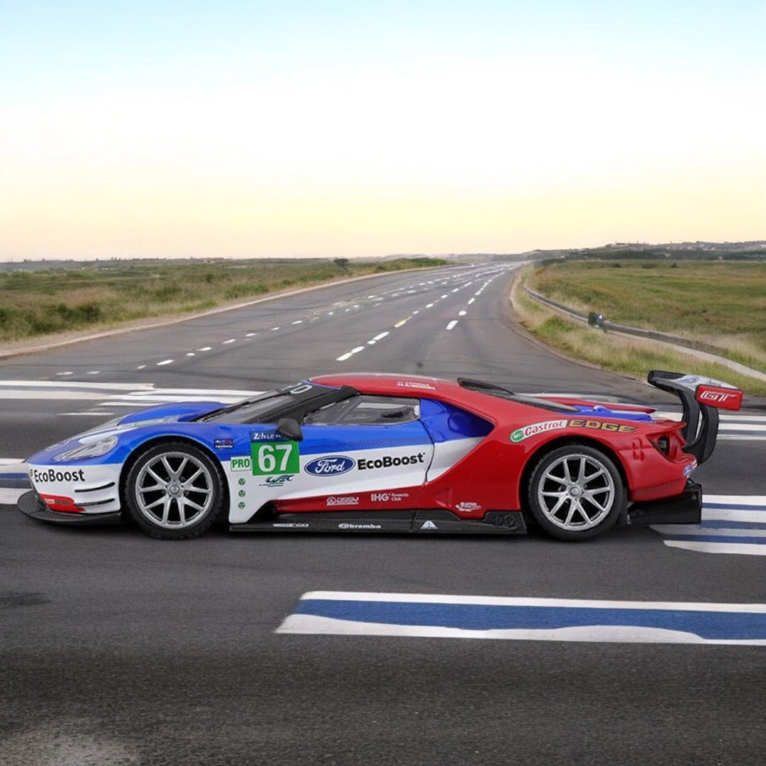 Auto De Carrera Ford GT Año 2017 67 Escala 1:32 - KATZER