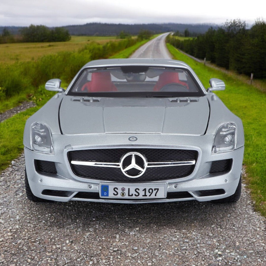 Auto Mercedes Benz SLS AMG Escala 1:18 - KATZER