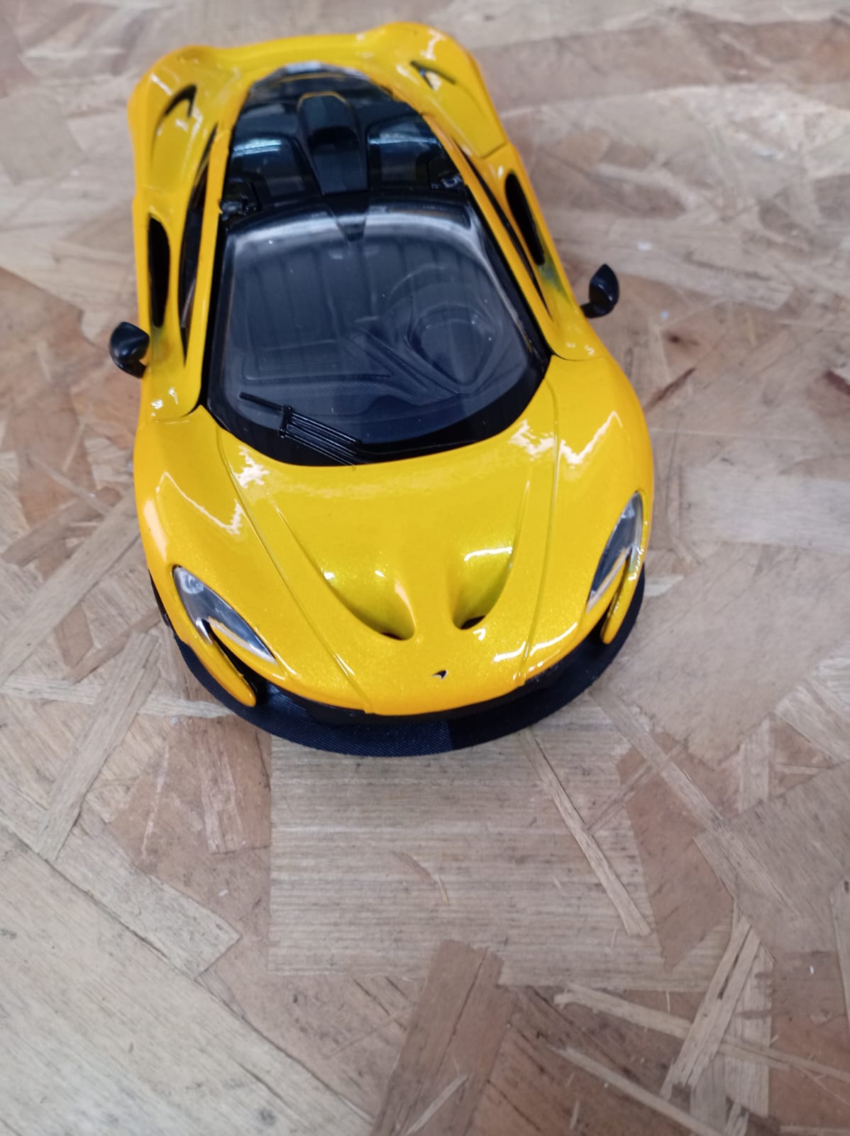 McLaren P1 Car Scale 1:24