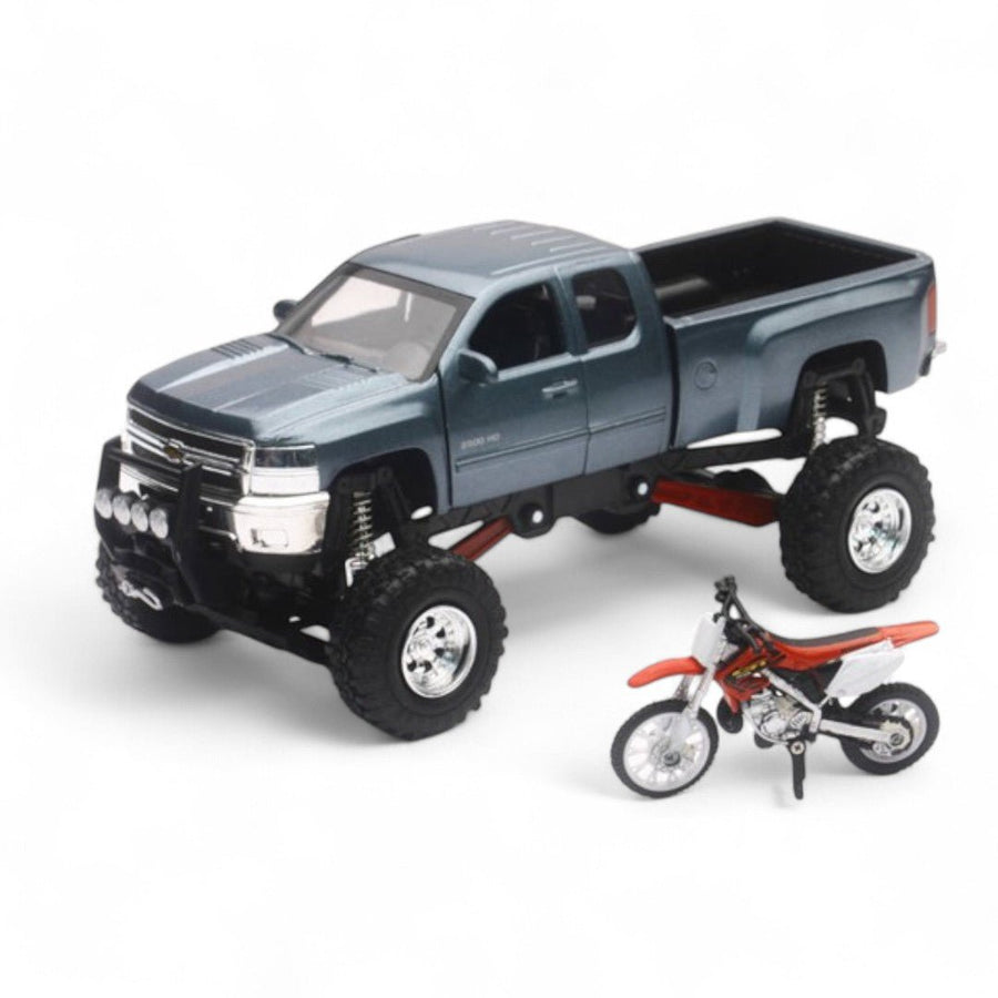 Camioneta Chevrolet 2500HD Pickup & Motocicleta Honda CR250R Escala 1:32 - KATZER
