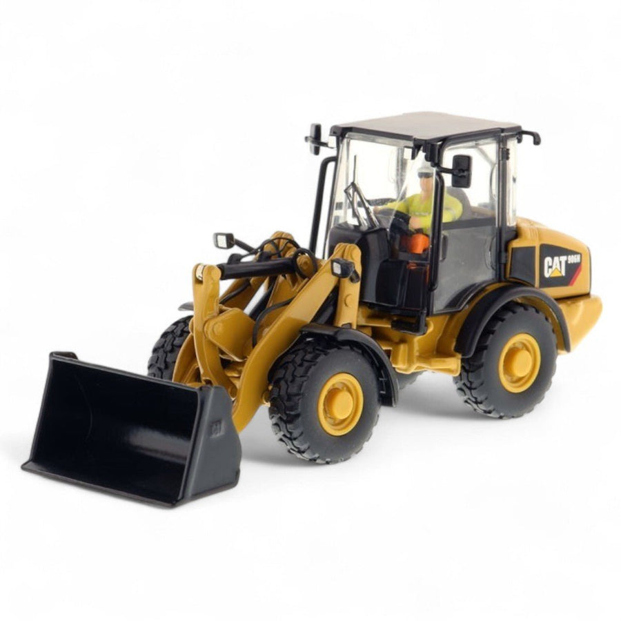 Cargador De Ruedas 906H Escala 1:50 (Modelo Descontinuado) - KATZER