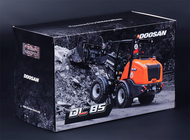 Cargador De Ruedas Doosan DL85 Escala 1:32 - KATZER