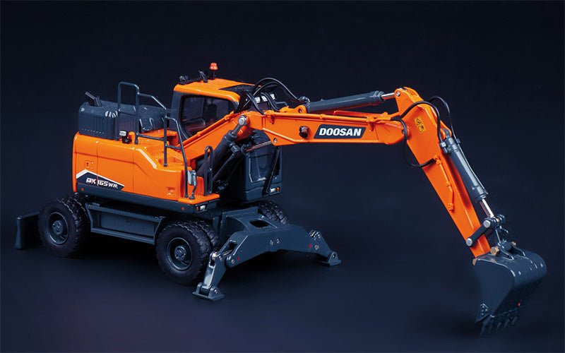Excavadora De Ruedas Doosan DX165 - 7 Escala 1:50 (Modelo Descontinuado) - KATZER