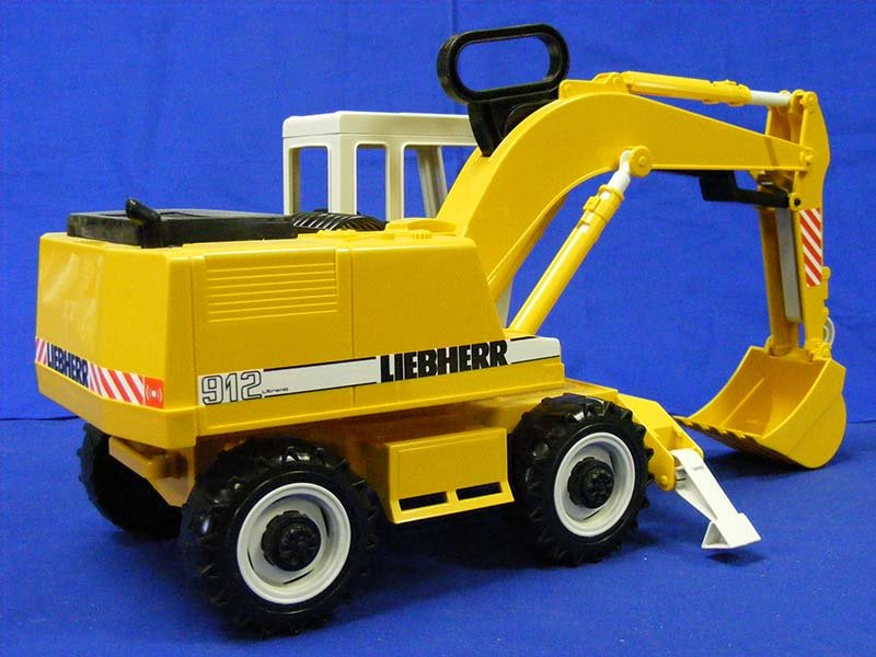 Excavadora De Ruedas Liebherr 912 Escala 1:16 - KATZER
