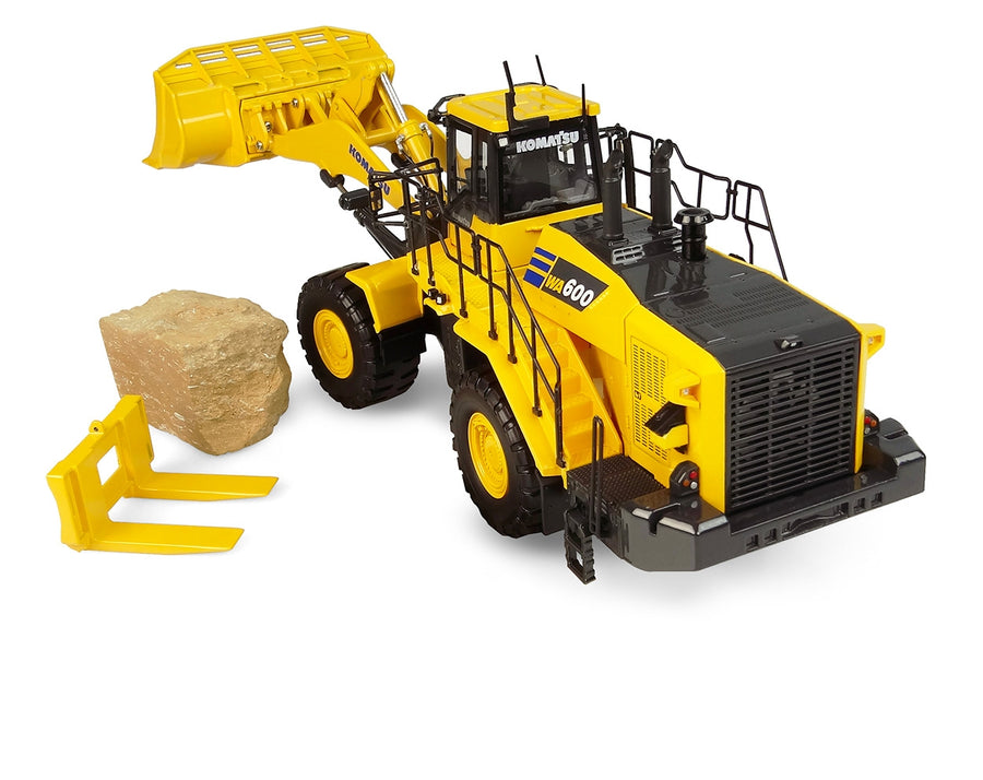 Komatsu WA600-8 Wheel Loader 1:50 Scale (Discontinued Model)