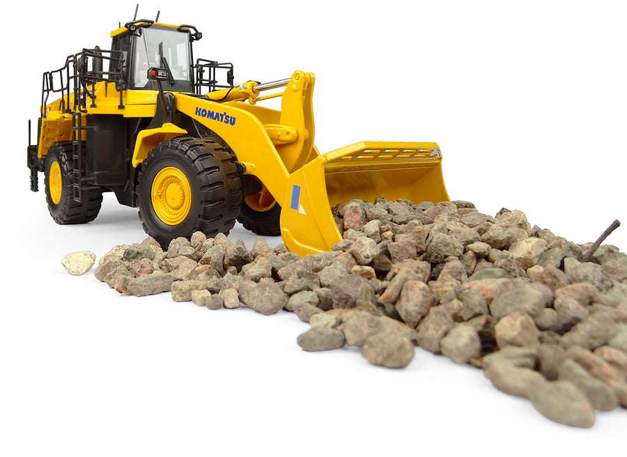 Komatsu WA600-8 Wheel Loader 1:50 Scale (Discontinued Model)