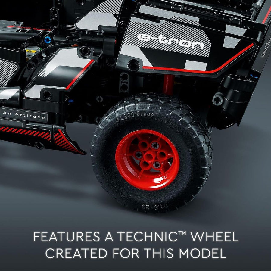 LEGO Technic Audi RS Q E - tron (914 Piezas) - KATZER