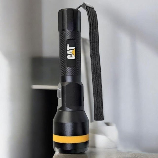 Linterna Táctica De Enfoque Recargable - KATZER