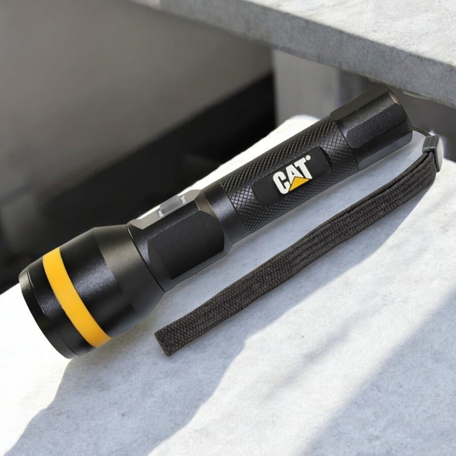 Linterna Táctica De Enfoque Recargable - KATZER