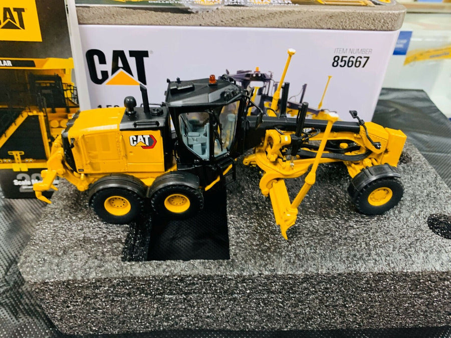 Motoniveladora 150 Escala 1:50 - KATZER