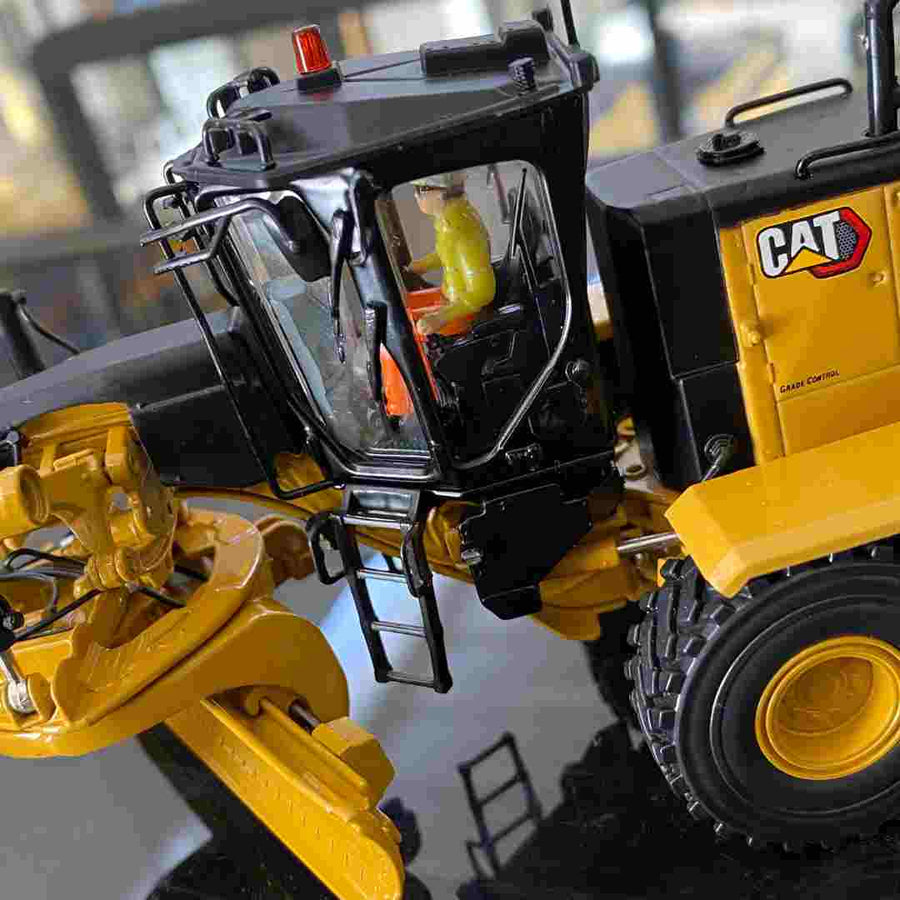 Motoniveladora 16 Escala 1:50 - KATZER