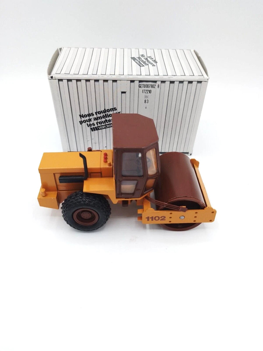 Rodillo Compactador Case-Vibromax 1102 Escala 1:35 (Modelo Descontinuado)