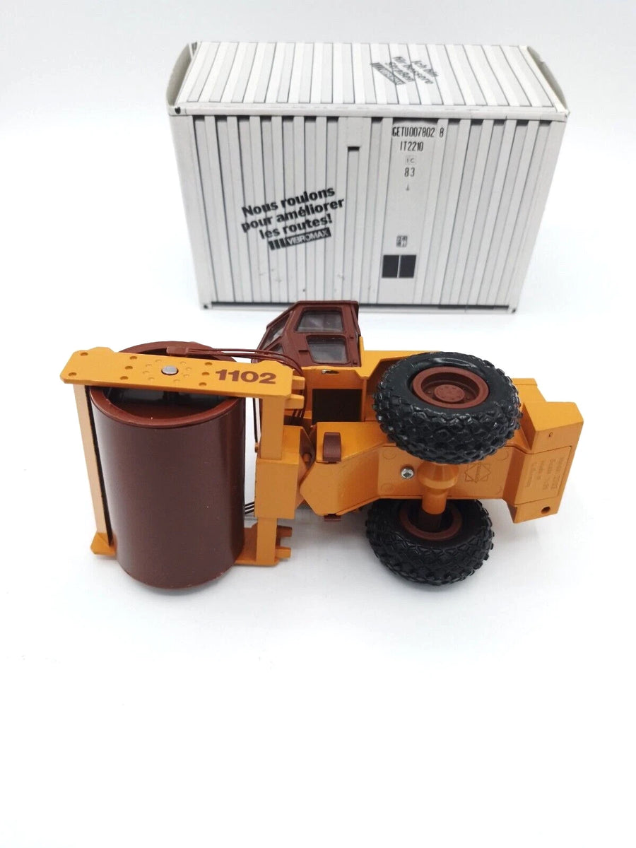 Rodillo Compactador Case-Vibromax 1102 Escala 1:35 (Modelo Descontinuado)