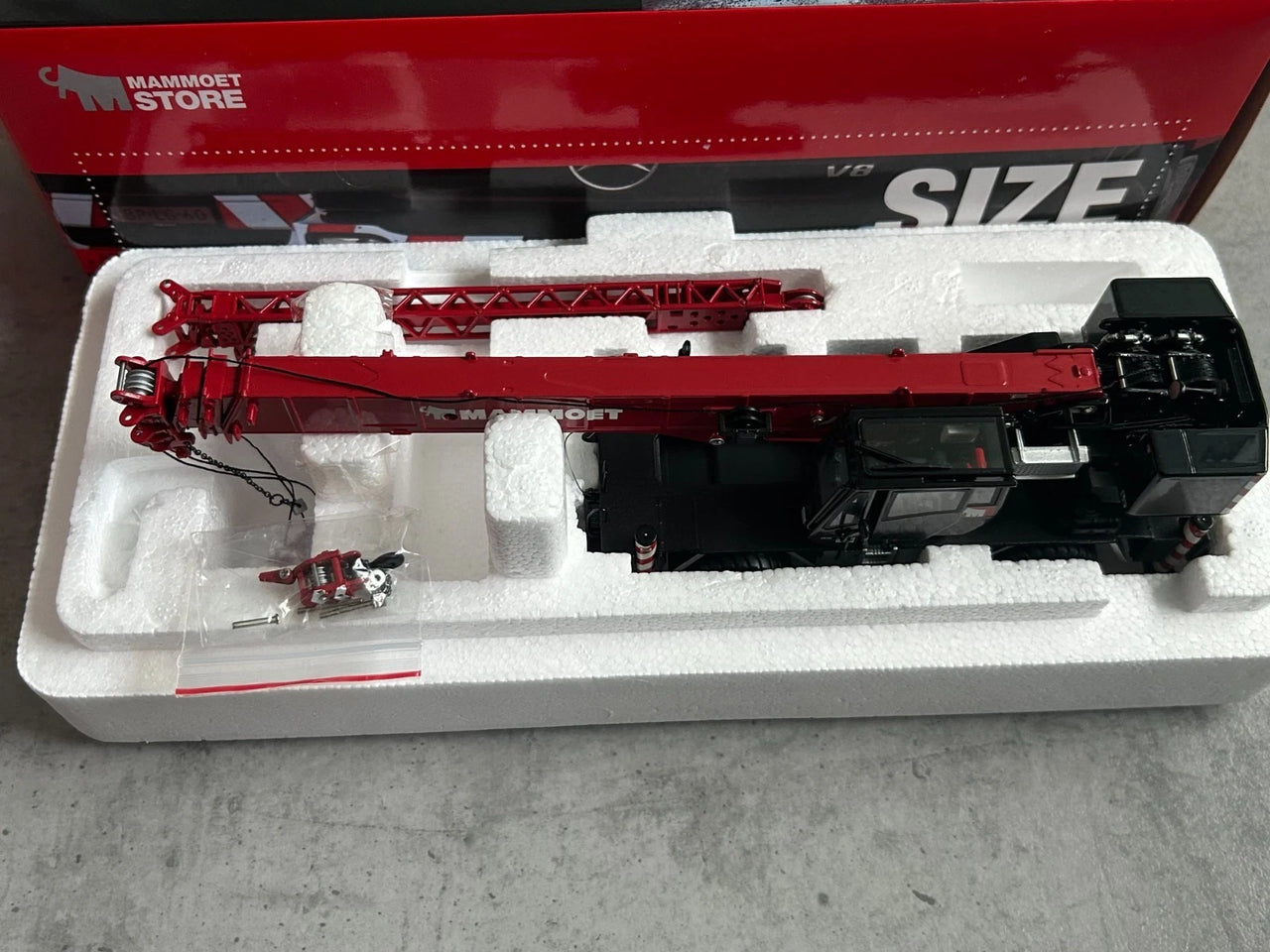 Mobile Hydraulic Crane LTM1030-2.1 Scale 1:50