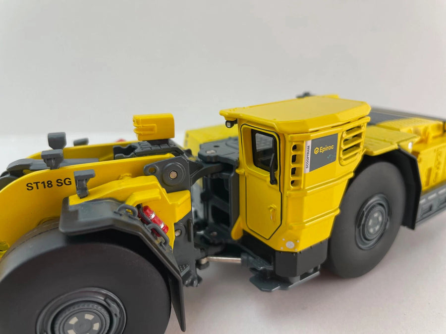 Jumbo Atlas Copco Rocket Boomer L2C Scale 1:50 (Discontinued Model)