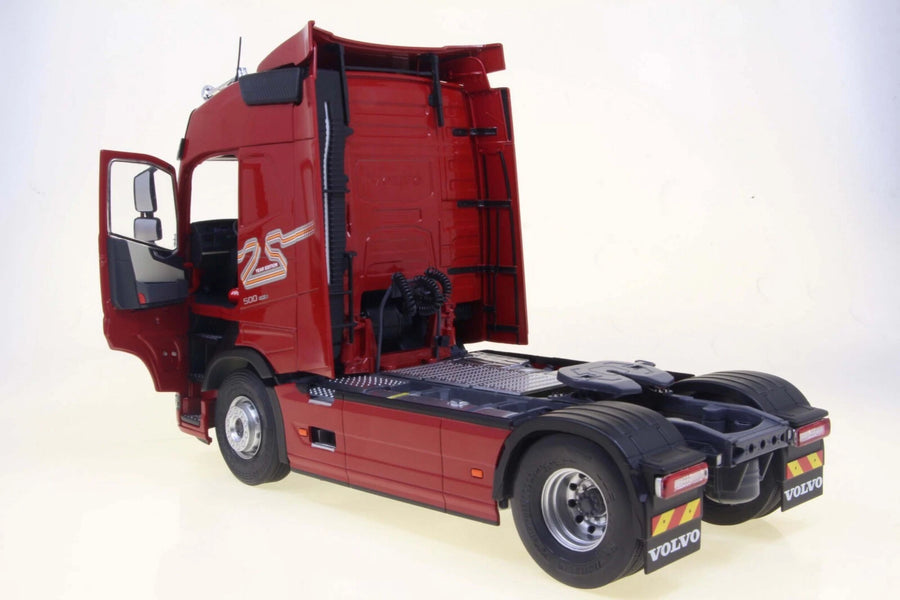04-2068 Volvo FH4 ​​Tractor Truck Special Edition 25 Years Scale 1:50 (Discontinued Model)
