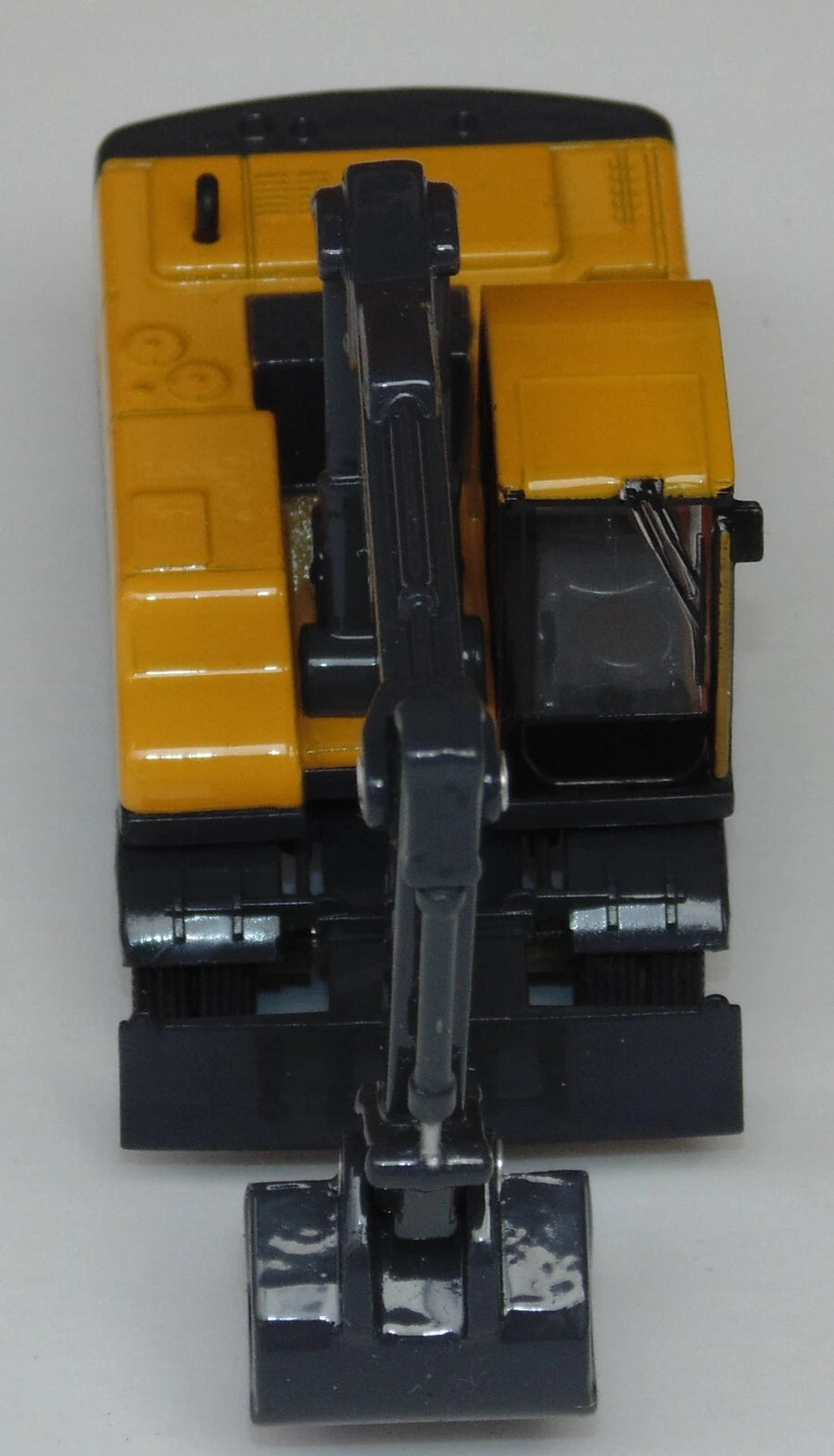 Excavadora De Ruedas Volvo EW230C Escala 1:87 (Modelo Descontinuado)