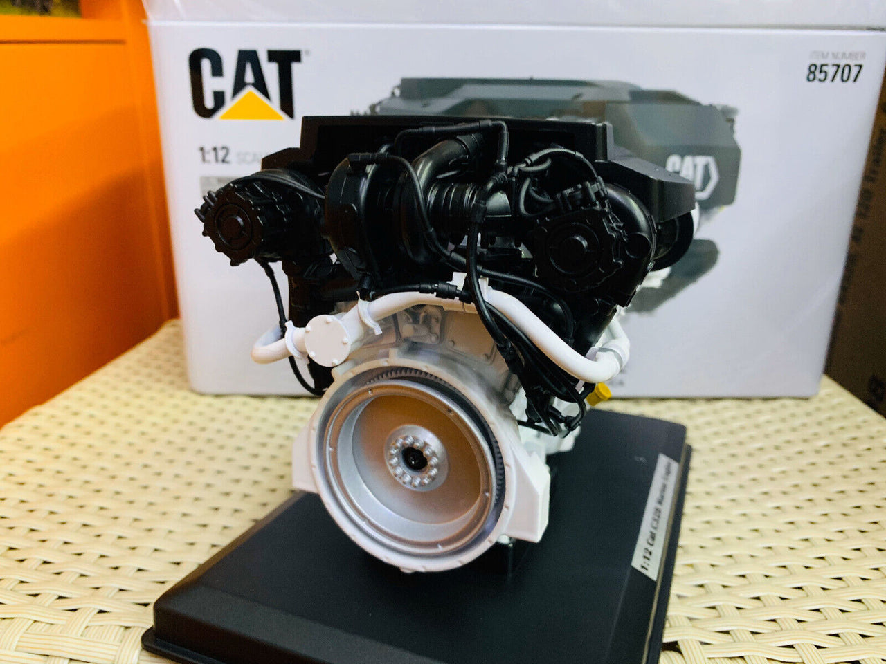 Motor Marino  C32B Escala 1:12