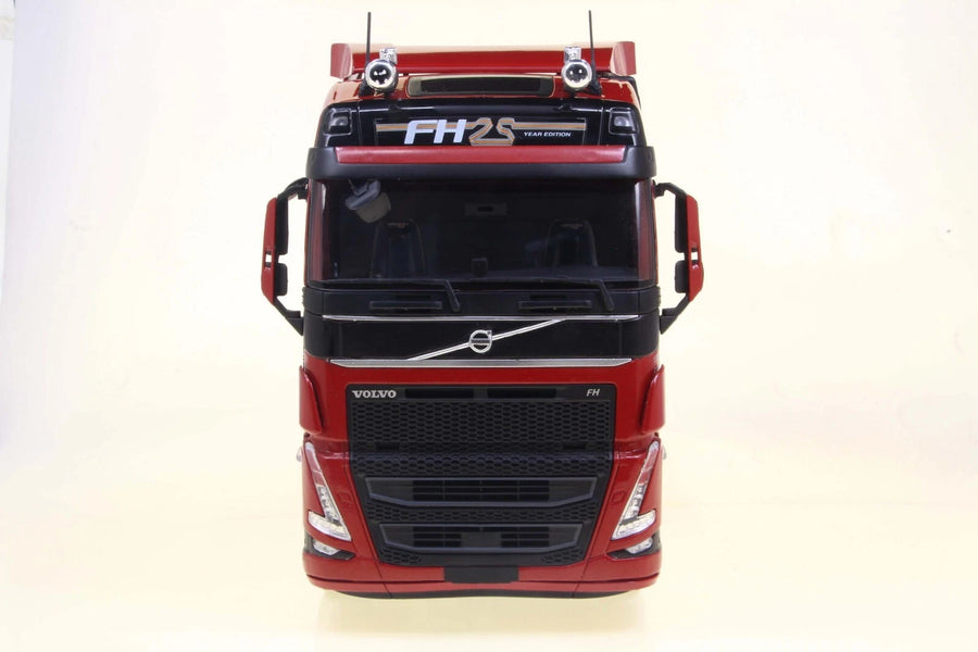 04-2068 Volvo FH4 ​​Tractor Truck Special Edition 25 Years Scale 1:50 (Discontinued Model)