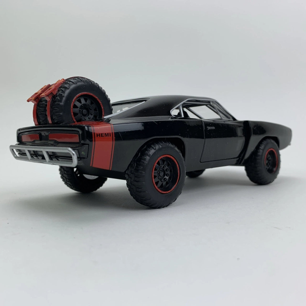 Auto Dodge Charger R/T Off Road Año 1970 - Rápidos & Furiosos 7 Escala 1:24